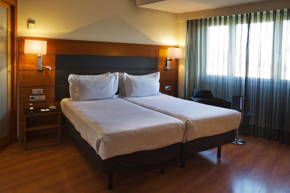 Ac Hotel Carlton Madrid By Marriott Exterior foto