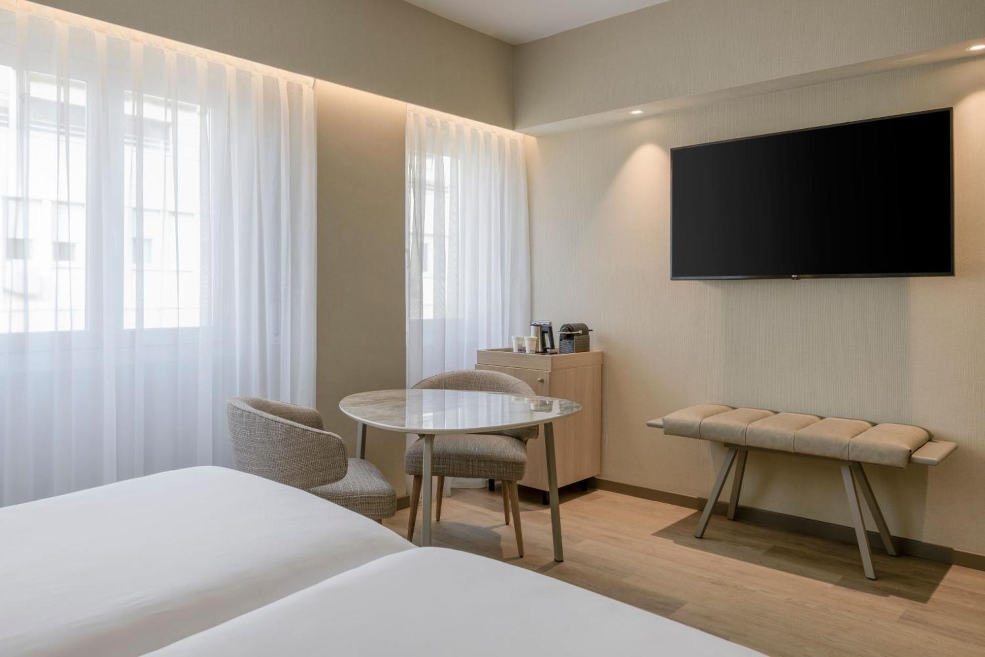Ac Hotel Carlton Madrid By Marriott Exterior foto