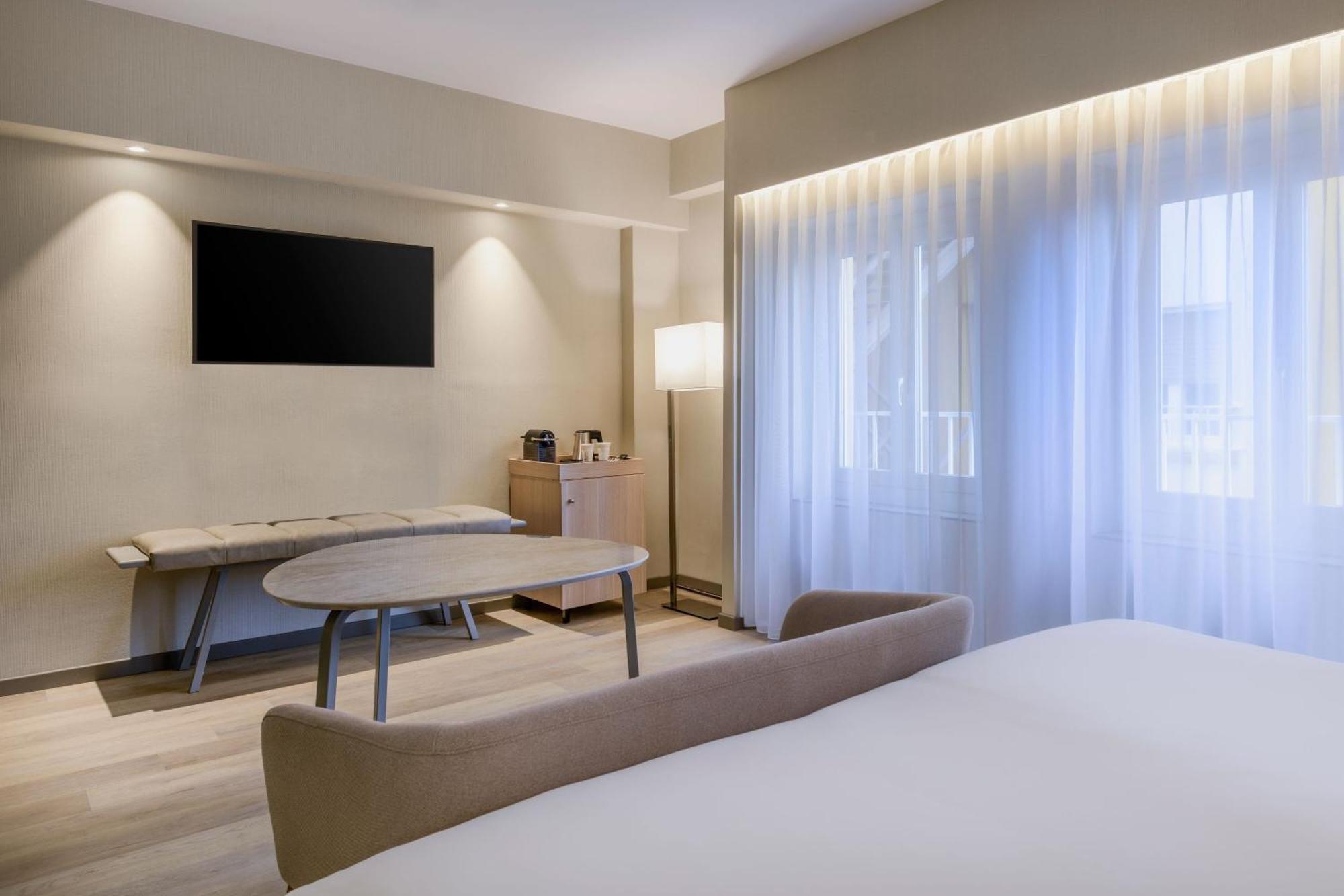 Ac Hotel Carlton Madrid By Marriott Exterior foto