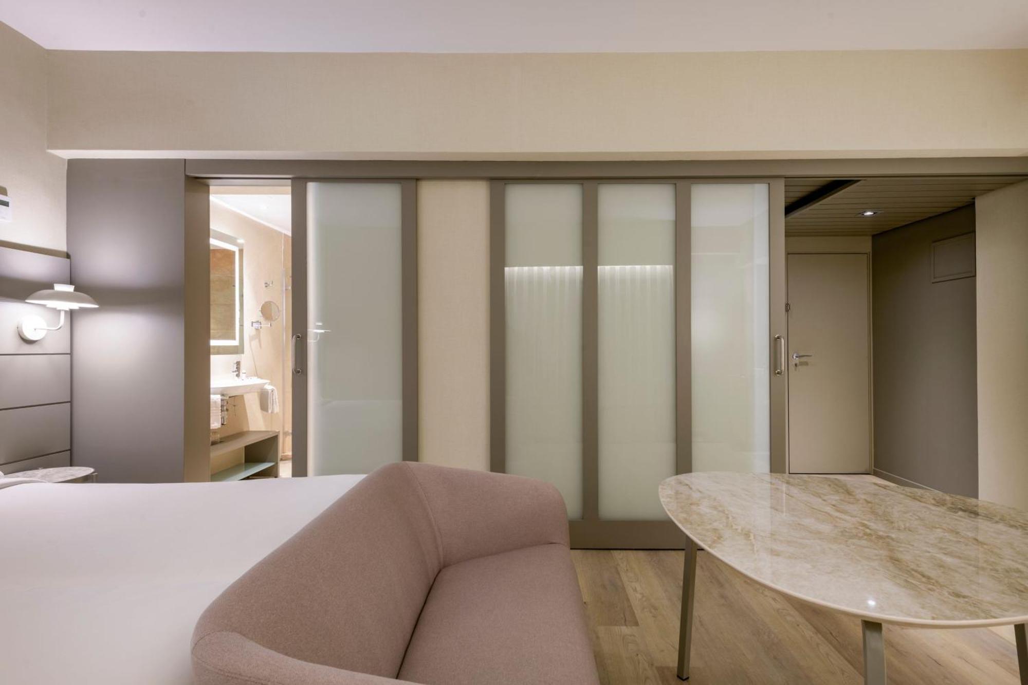 Ac Hotel Carlton Madrid By Marriott Exterior foto