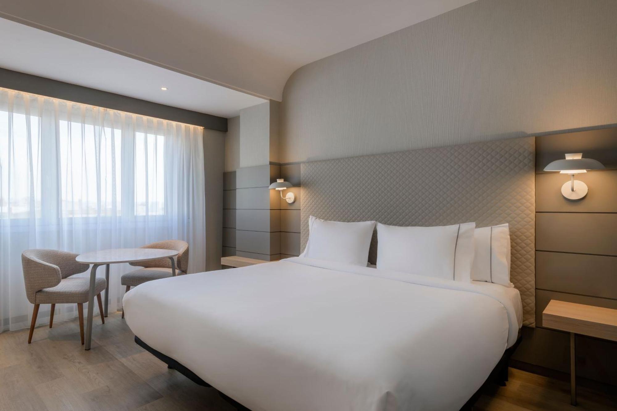 Ac Hotel Carlton Madrid By Marriott Exterior foto